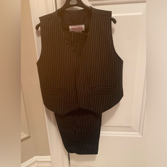 Boy suit vest and pants - Picture 3 of 4